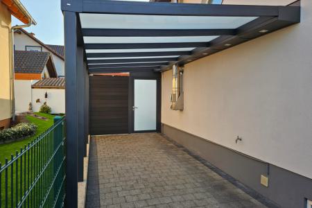 Sichtschutz mit Aluminiumprofilen (bauseits)